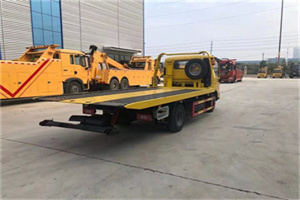 建设镇非事故拖车